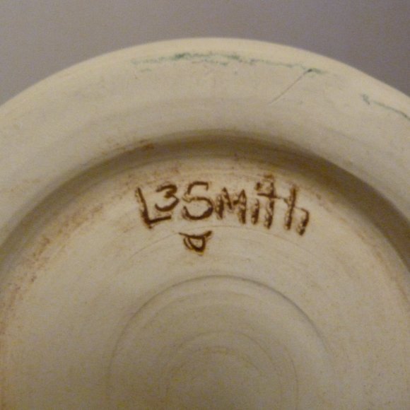 Handcrafted North Carolina Art Pottery 9 Inch Bowl by L3 Smith Pottery Cranberry - Picture 10 of 11